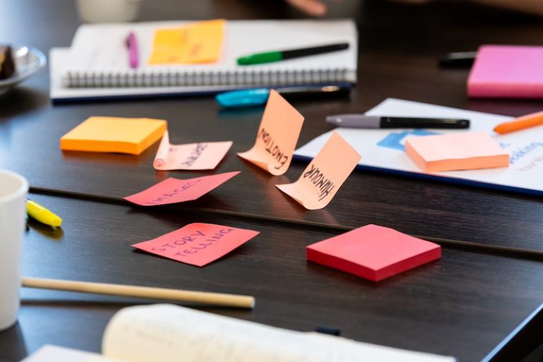 How to structure a presentation to tell a story | Rich Public Speaking